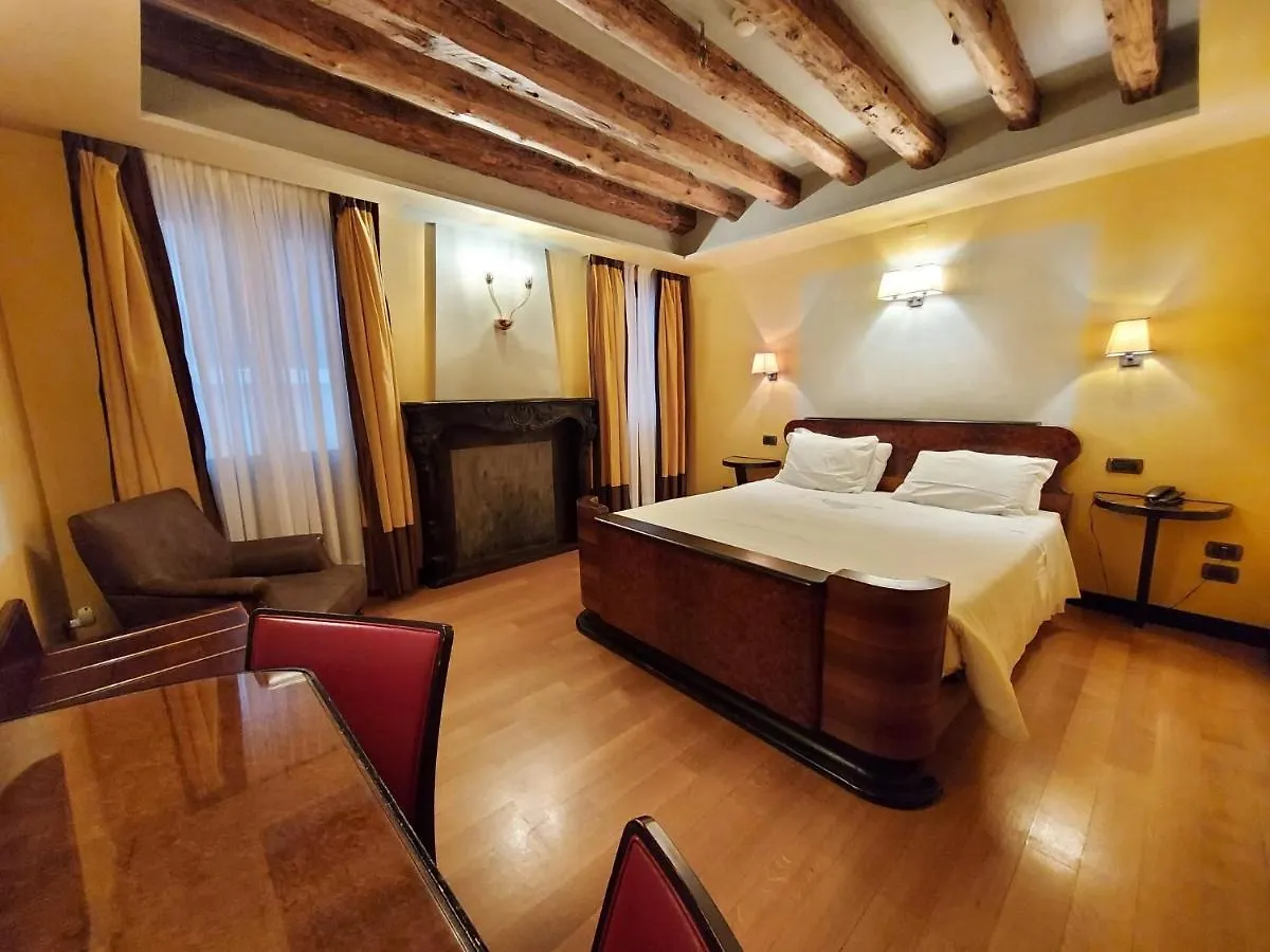 Hotel Saturnia & International Venedik İtalya