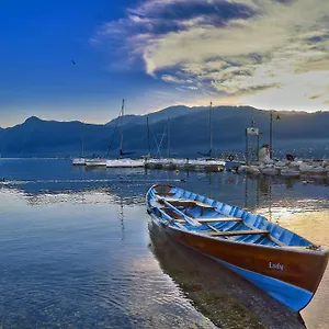 https://foresteria-guesthouse-ca-dei-bachitt.it-lombardy.com
