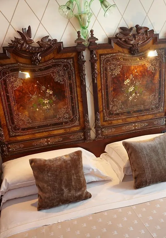Hotel Saturnia & International Venice 4*,